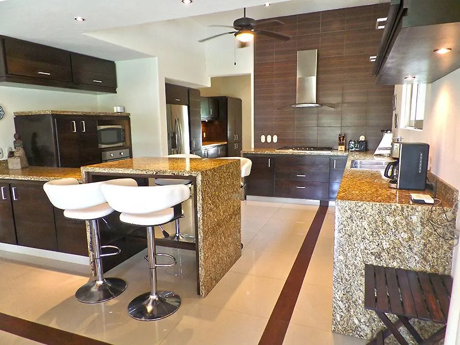 Lich Naj Luxury Villa 신데 델 카르멘